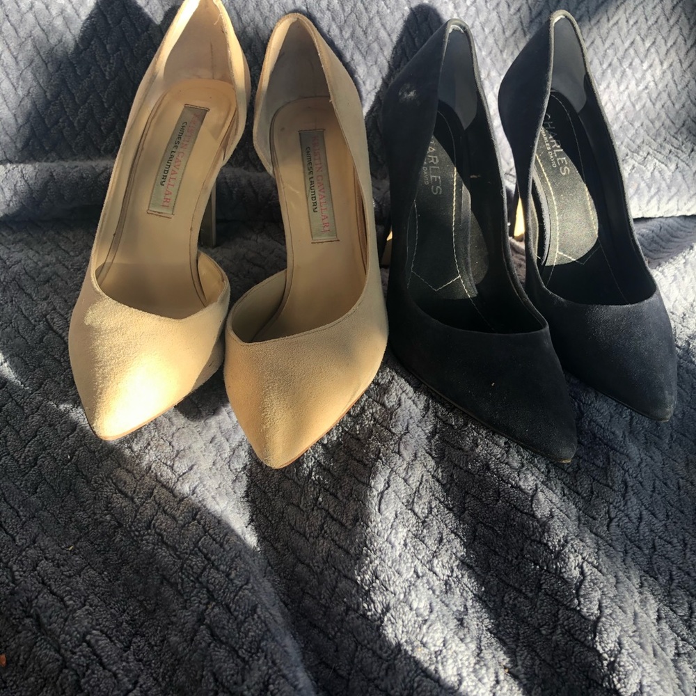 Bundle of two heels tan and black